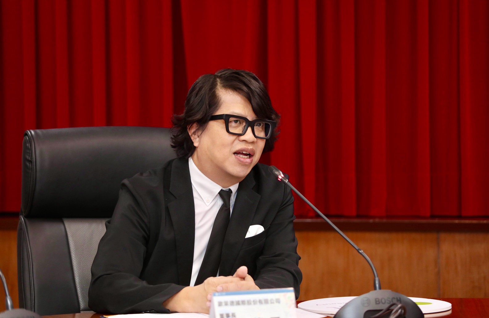 圖說4-歐萊德董事長葛望平長期投入氣候行動與環境教育,曾多次受邀參與聯合國大會及COP氣候峰會